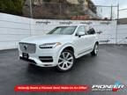 2018 Volvo XC90 T6 AWD Momentum - Sunroof - Navigation