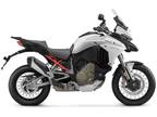 2023 Ducati Multistrada V4S Iceberg White - Spoked Wheels