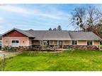 135 MARKET LN, Myrtle Creek OR 97457