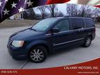 2009 Chrysler Town and Country Touring 4dr Mini Van