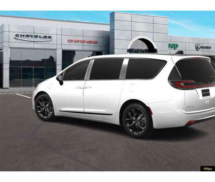 2024 Chrysler Pacifica Hybrid Select S Appearance is a White 2024 Chrysler Pacifica Hybrid Hybrid in Walled Lake MI