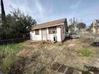 1021 D St, Ramona, CA 92065