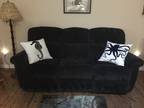 Lazyboy/2 recliners and matching recline couch like new