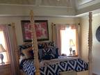 Pulaski 4-Post Queen Bedroom Set