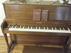 Piano, upright Hamilton-Baldwin