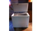 Chest deep freezer, white. 7.2 cb ft.