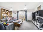 2 bed flat to rent in Leyton Green Road, E10, London