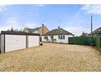 3 bed house for sale in Wisbech Road, PE12, Spalding