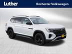 2024 Volkswagen Atlas White