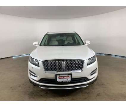 2019 Lincoln MKC Select is a Silver, White 2019 Lincoln MKC Select Car for Sale in Peoria IL
