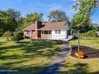 2 Schuyler Road, Guilderland, NY 12203