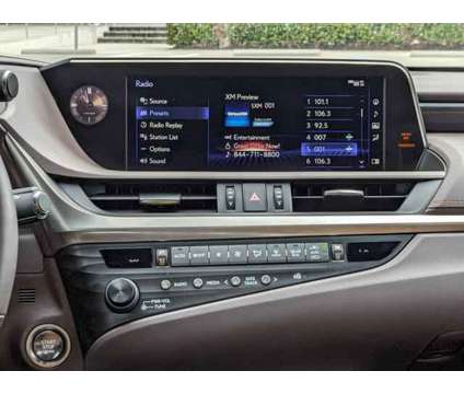 2019 Lexus ES 350 Ultra Luxury is a Yellow 2019 Lexus es 350 Sedan in Naples FL