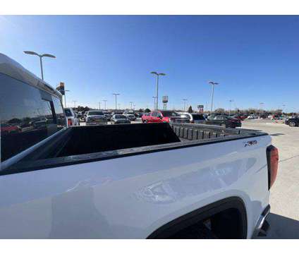 2021 GMC Sierra 1500 4WD Crew Cab Short Box SLT is a White 2021 GMC Sierra 1500 Truck in Grand Island NE