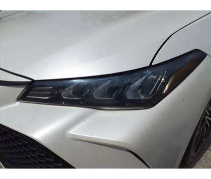 2019 Toyota Avalon XSE is a White 2019 Toyota Avalon XSE Car for Sale in Cocoa FL