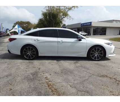 2019 Toyota Avalon XSE is a White 2019 Toyota Avalon XSE Car for Sale in Cocoa FL