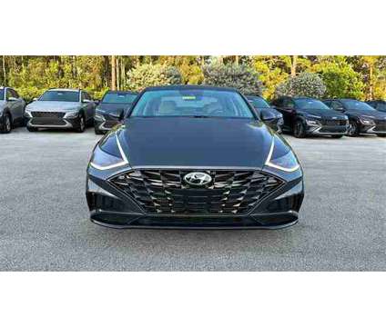 2023 Hyundai Sonata SEL is a Grey 2023 Hyundai Sonata Sedan in Vero Beach FL