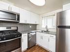 Awesome 1 Bed 1 Bath Available $1050 Per Month
