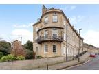 Camden Crescent, Bath, Somerset, BA1 2 bed apartment for sale -