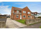 2 bedroom flat for sale in Chichester Avenue, Hayling Island, Hampshire, PO11