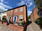 3 bedroom mews property for rent in Kings Court Welsh Row, Nantwich, Cheshire