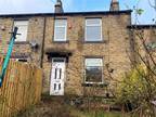 Storr Hill, Wyke, Bradford, BD12 3 bed terraced house for sale -