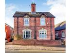 1 bed flat for sale in First Floor Flat, DY9, Stourbridge