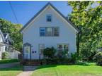 20 Dewey St #2ND - Huntington, NY 11743 - Home For Rent