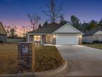 408 Saddle Trail Dr, Lufkin, TX 75904