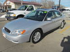 2004 Ford Taurus