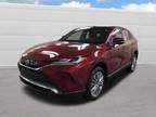 2024 Toyota Venza Red, new