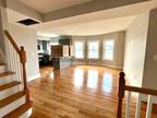 Medford/Tufts: Extra Large 6 Bed-2 Baths-Under Renovation-Short Walk to Tufts