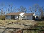 222 HYNES ST, West Plains, MO 65775 Single Family Residence For Sale MLS# 127887