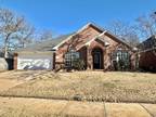 6305 Fox Hunt Drive, Arlington, TX 76001