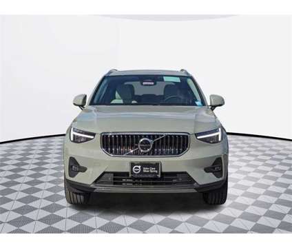 2024 Volvo XC40 Ultimate is a Green 2024 Volvo XC40 SUV in Silver Spring MD