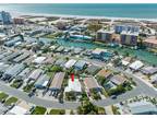 11430 2nd St E, Treasure Island, FL 33706