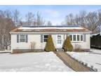 44 Crosswinds Ln, Waterbury, CT 06705