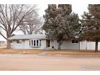 122 Highland Ave, Sterling, CO 80751