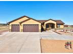 1185 E Canary Dr, Pueblo, CO 81007