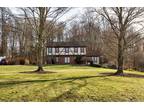 15 Columbia Dr, New Fairfield, CT 06812