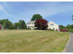 127 Watch Hill Dr, Southbury, CT 06488
