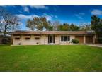 1830 Lakeview Rd, Clearwater, FL 33764
