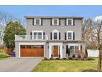 79 Lloyd Pl, Fairfield, CT 06825