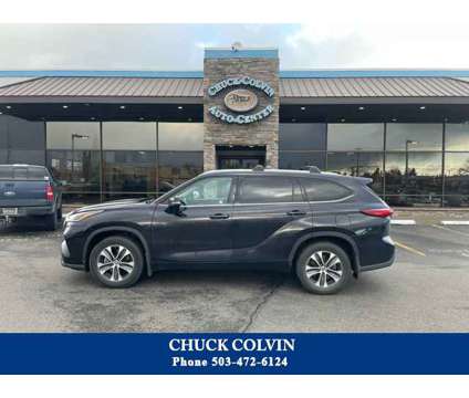 2021 Toyota Highlander XLE is a Brown 2021 Toyota Highlander XLE Car for Sale in Mcminnville OR