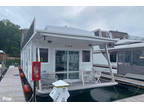 1986 Hilburn Houseboat