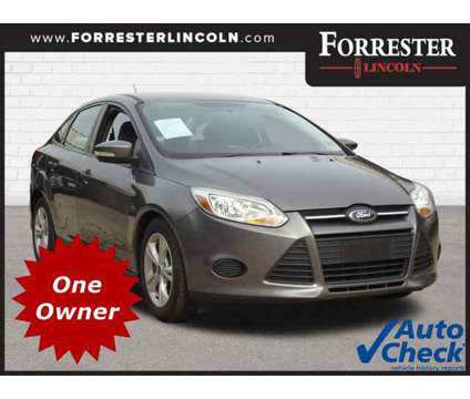 2014 Ford Focus SE is a Grey 2014 Ford Focus SE Car for Sale in Chambersburg PA