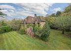 Chilcrofts Road, Kingsley Green GU27, 4 bedroom detached house for sale -
