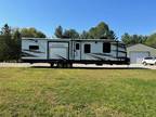 2022 Keystone Outback 332ML 37ft