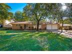 1703 Windlea Dr, Euless, TX 76040