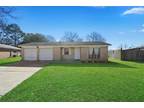 521 Gardenia Street Angleton, TX