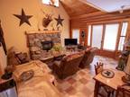 Beautiful 2 bedrooms cabin located in Pigeon Forge